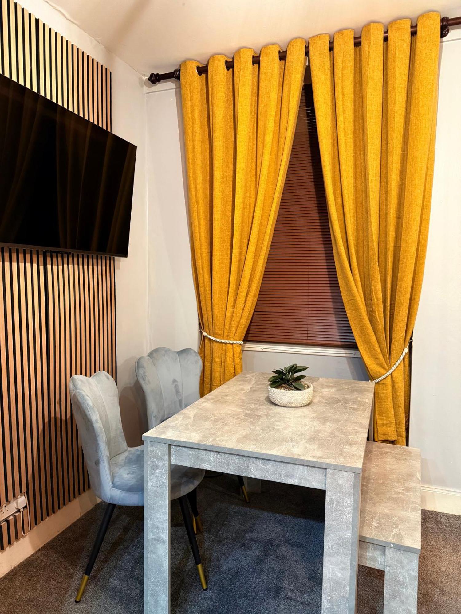 Two Bedroom Apartment-Central Edinburgh-Old Town-Licensed Eksteriør bilde