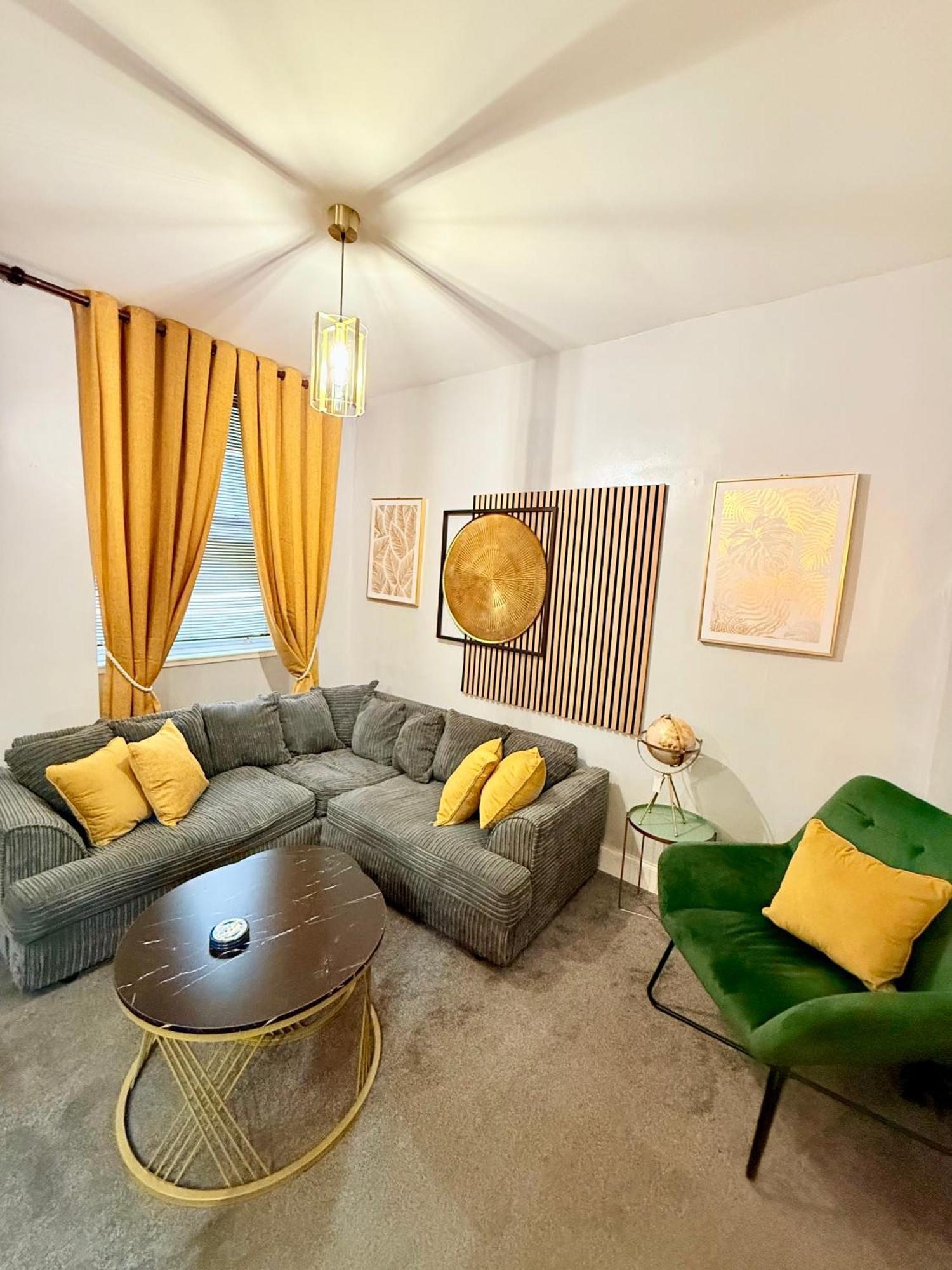 Two Bedroom Apartment-Central Edinburgh-Old Town-Licensed Eksteriør bilde