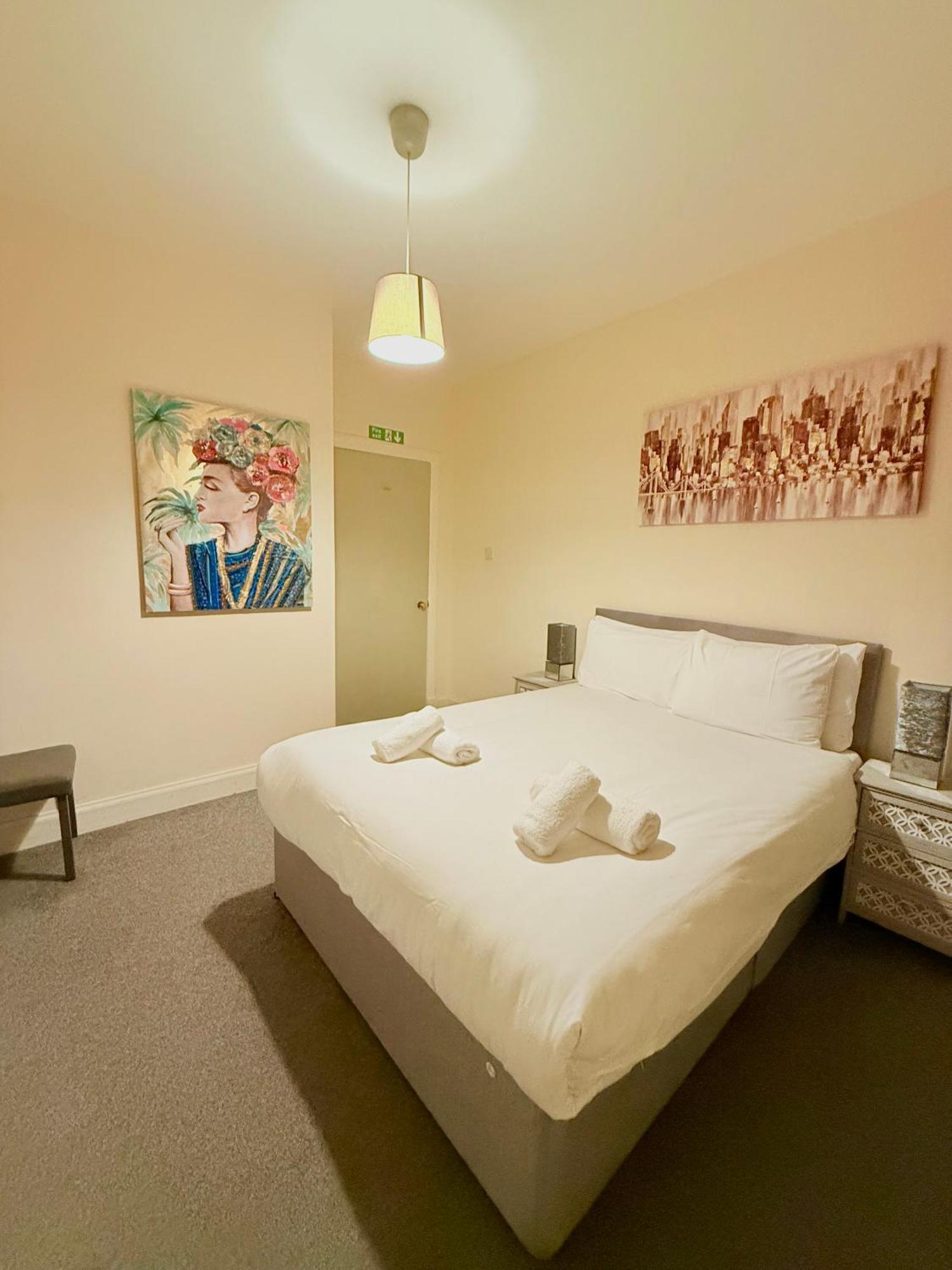 Two Bedroom Apartment-Central Edinburgh-Old Town-Licensed Eksteriør bilde